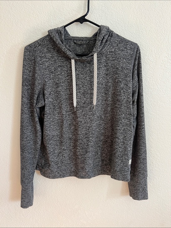 Vuori Tops - Vuori Halo Essential Hoodie Heather Gray